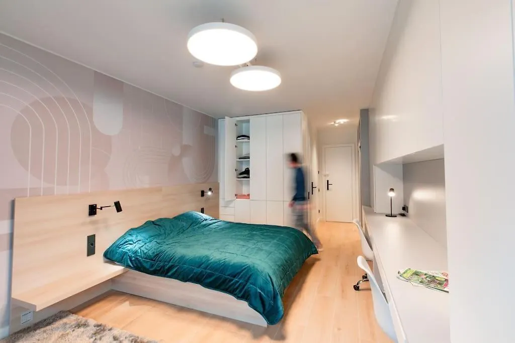 Henry\'S Appt With A Private Suite 413 - Shared Kitchen contacts
